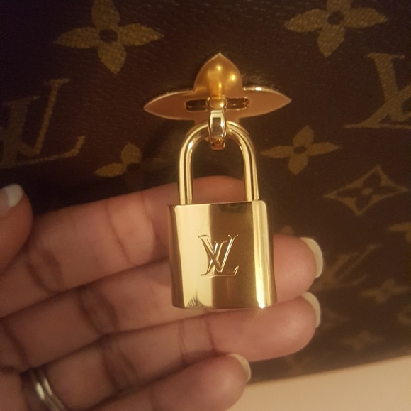 Flower Hobo Monogram - Picture 5 of 6